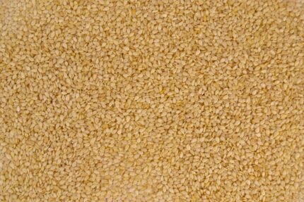 Hulled and natural sesame seeds for bulk supply