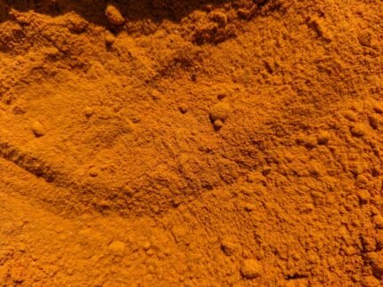 Turmeric powder and dried turmeric